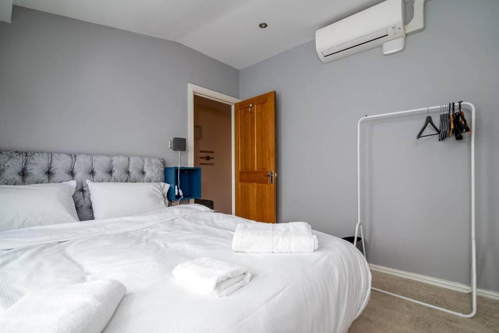 Luxury Apartment Located Near Marble Arch & Baker Street Londra Esterno foto