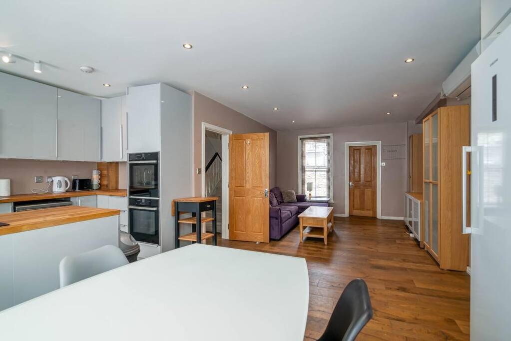 Luxury Apartment Located Near Marble Arch & Baker Street Londra Esterno foto